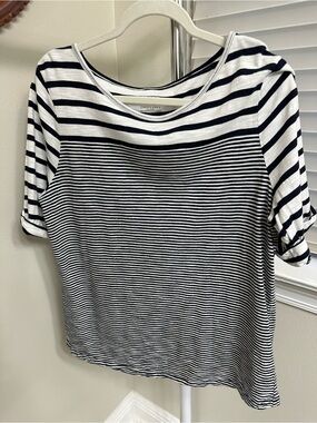 Chico’s Ultimate Tee, Dark Navy, White Striped Knit Top, Chico’s Size 2 (12)